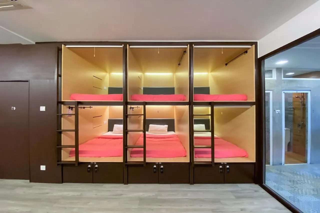 Oyo 89809 Sogor Girls Dormitory Female Only Georgetown Hotel